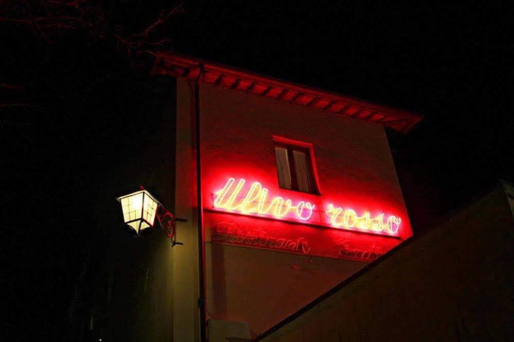 尤利沃罗索酒店 塞斯托－菲奥伦蒂诺 外观 照片